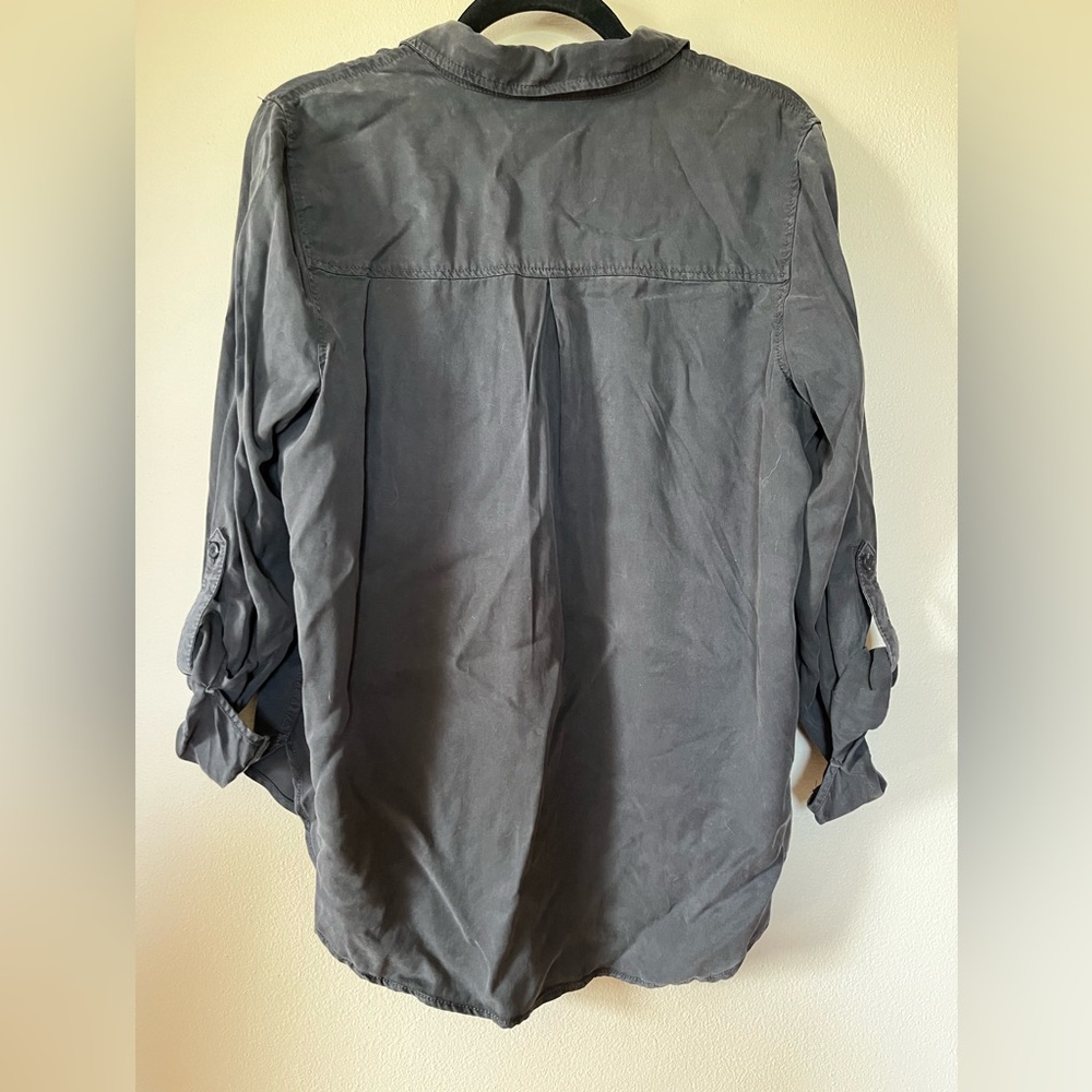 Universal Thread Gray Button-Up Blouse - Picture 3 of 4